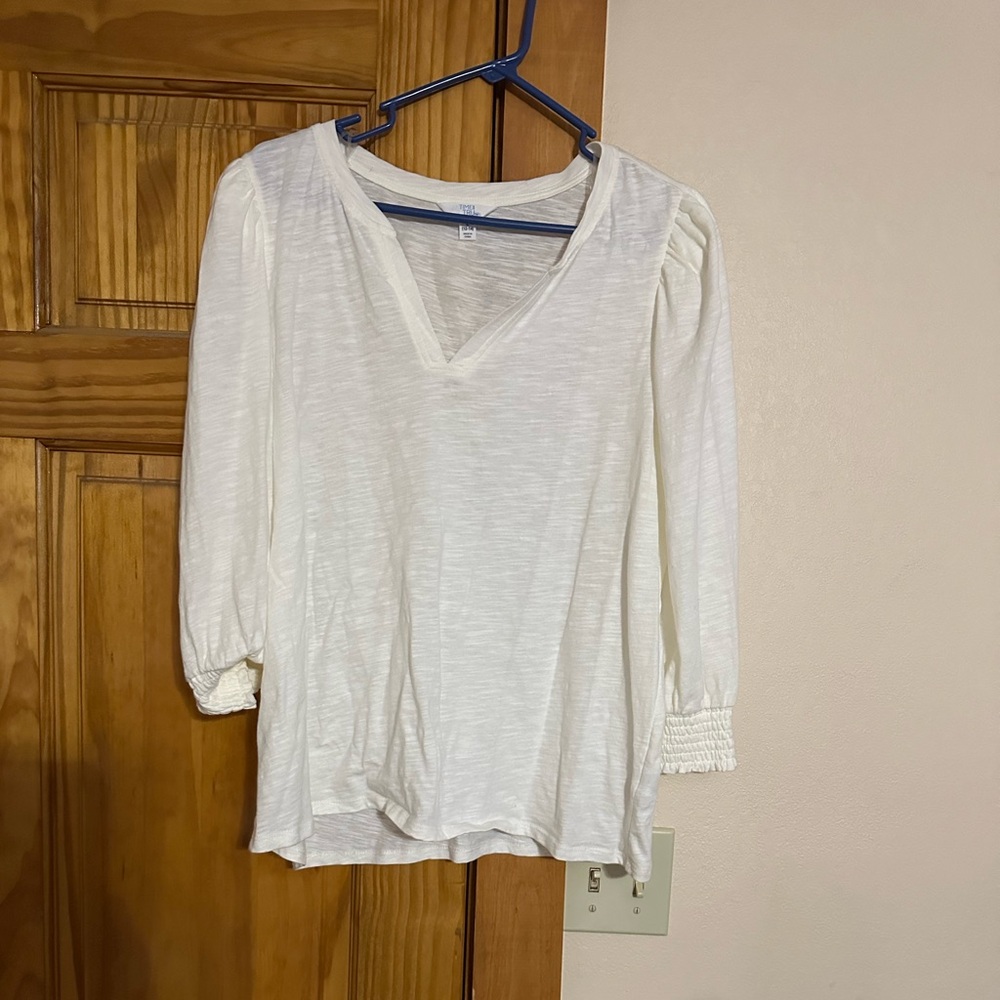 Time and Tru Cream V-Neck Blouse